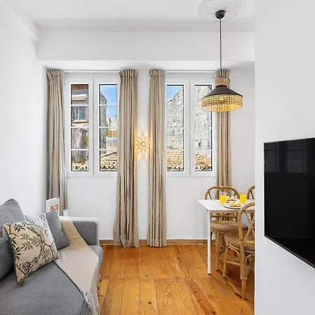 Apartman Bright Retreat In Historic Gaia