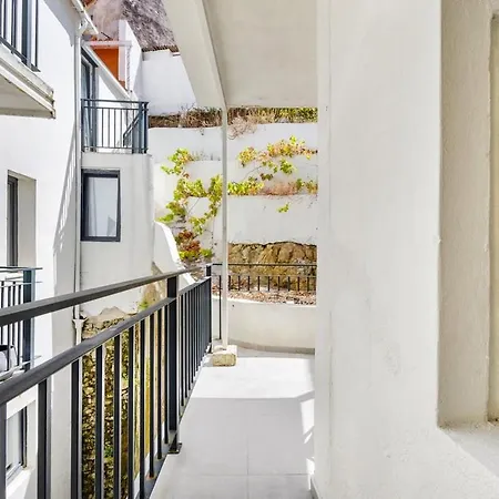 Bright Retreat In Historic Gaia Apartman Vila Nova de Gaia