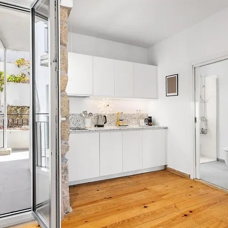 Bright Retreat In Historic Gaia Apartman