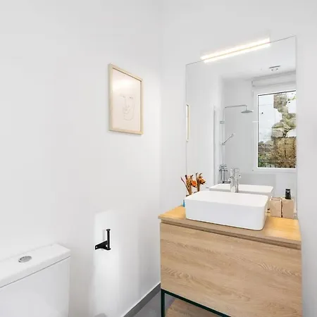 Bright Retreat In Historic Gaia Apartman Vila Nova de Gaia